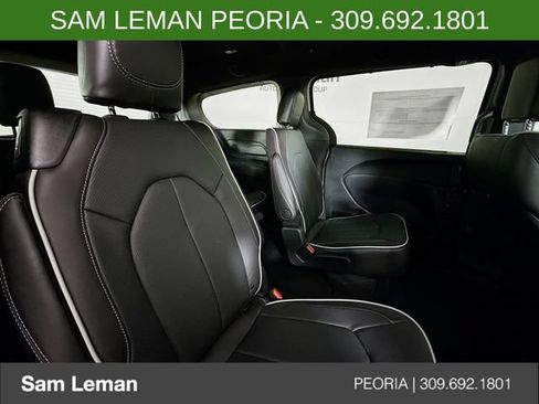 New 2026 Chrysler Pacifica Limited w/ S Appearance Package AWD/4WD image 29