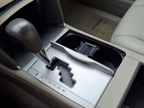 Used 2007 Toyota Camry Base image 14