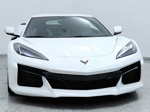 Used 2023 Chevrolet Corvette Z06 RWD image 8