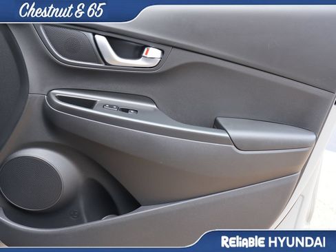 Used 2023 Hyundai Kona SEL w/ Convenience Package FWD image 9