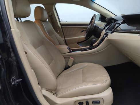 Used 2015 Ford Taurus Limited w/ Equipment Group 301A image 21