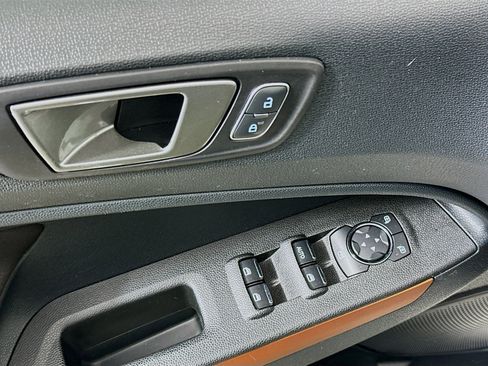 Used 2021 Ford EcoSport SE w/ SE Appearance Package image 15