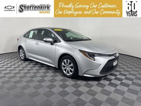 Used 2024 Toyota Corolla LE image 1