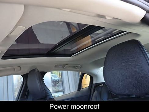 Used 2024 Volvo S60 B5 Plus image 11