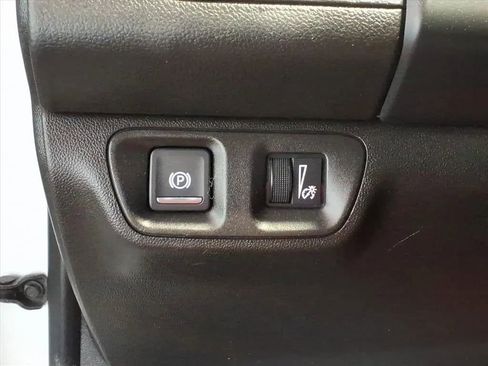 Used 2020 GMC Acadia SLT image 20