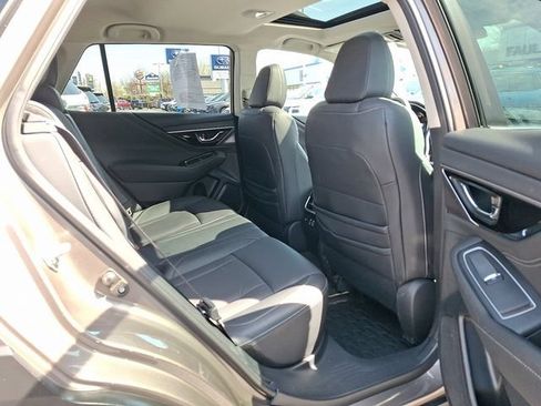 Used 2023 Subaru Outback Limited AWD/4WD image 44