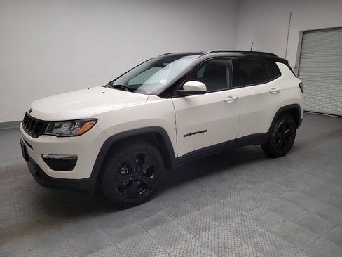 Used 2020 Jeep Compass Latitude AWD/4WD image 2