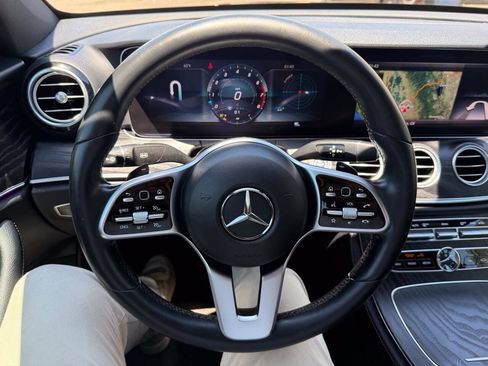Used 2020 Mercedes-Benz E 450 4MATIC Sedan image 22
