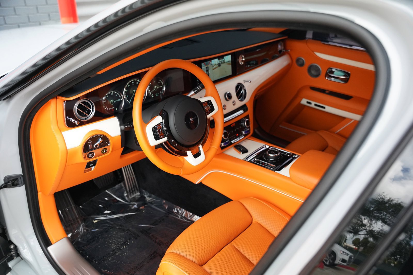 Used 2021 Rolls-Royce Ghost AWD/4WD image 30