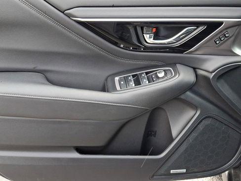 Certified 2025 Subaru Outback Limited image 14