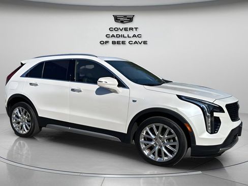 Used 2019 Cadillac XT4 Premium Luxury w/ Enhanced Visibility Package image 12