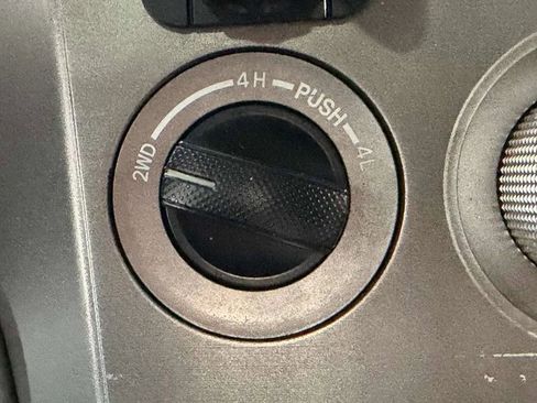 Used 2013 Toyota Sequoia Platinum AWD/4WD image 41