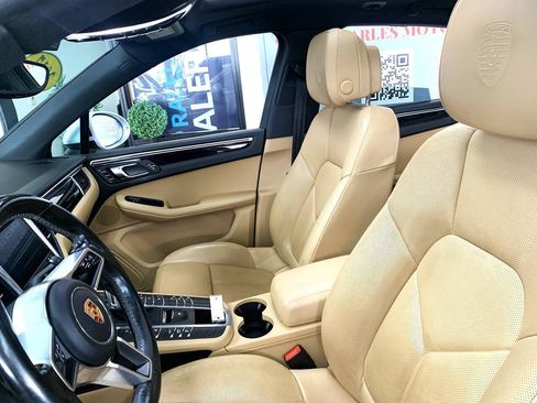 Used 2017 Porsche Macan S AWD/4WD image 8