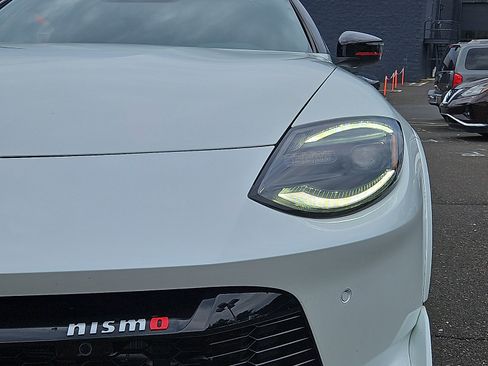 Certified 2024 Nissan Z NISMO w/ Floor Mat Package RWD image 9