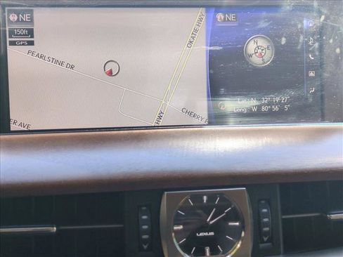 Used 2021 Lexus LX 570 4WD w/ Luxury Package image 13