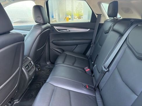 Used 2019 Cadillac XT5 Luxury FWD image 8