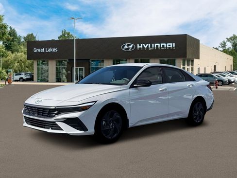 New 2026 Hyundai Elantra Sport image 2