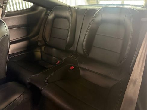 Used 2019 Ford Mustang GT Premium w/ GT Performance Package RWD image 14