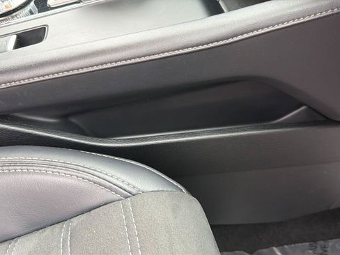 Used 2024 Mitsubishi Outlander SE FWD image 36