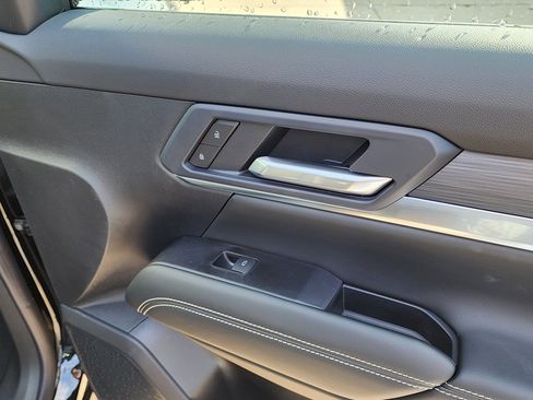 New 2026 GMC Terrain Elevation w/ Elevation Premium Package image 38