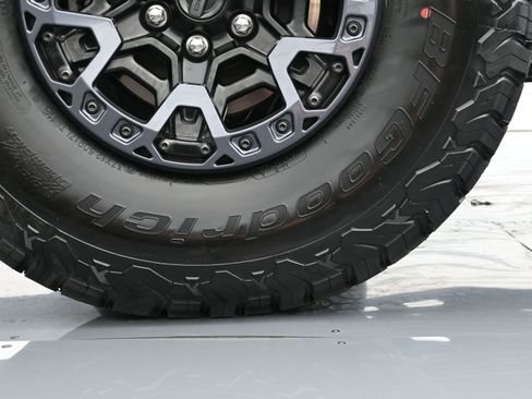 Used 2023 Ford F150 Raptor AWD/4WD image 46