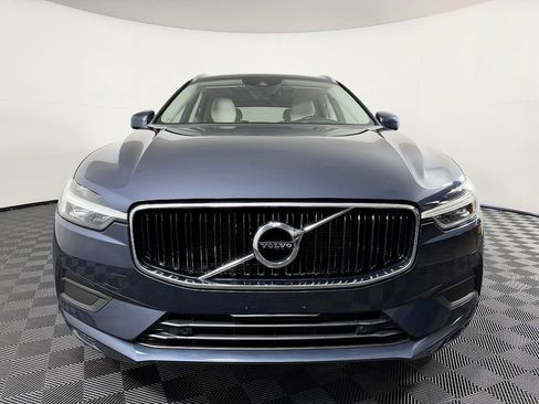 Used 2021 Volvo XC60 T5 Momentum w/ Premium Package AWD/4WD image 4
