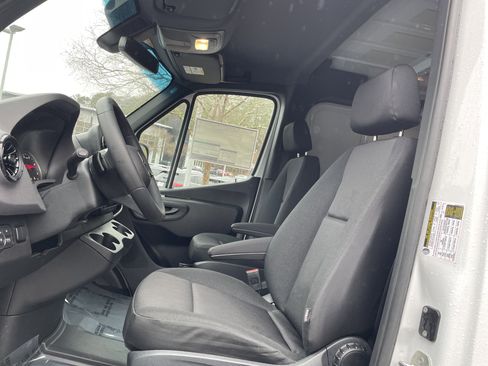New 2025 Mercedes-Benz Sprinter 2500 image 24