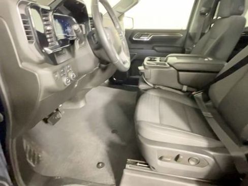 Used 2023 Chevrolet Silverado 1500 LT AWD/4WD image 19