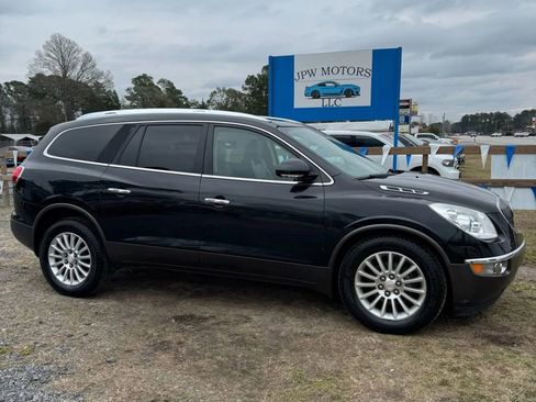 Used 2011 Buick Enclave CXL image 1