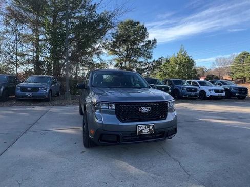 New 2025 Ford Maverick XLT w/ XLT Luxury Package image 9