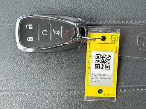 Used 2018 Chevrolet Traverse LT AWD/4WD image 33
