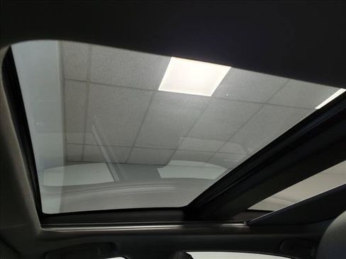 Certified 2022 Toyota Camry XSE FWD image 2