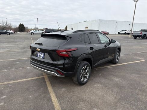 New 2026 Chevrolet Trax LT image 5