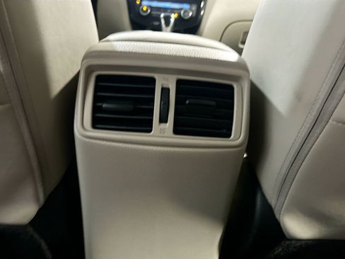 Used 2022 Nissan Rogue Sport SL AWD/4WD image 25