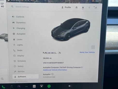 Used 2023 Tesla Model 3 Standard Range image 15