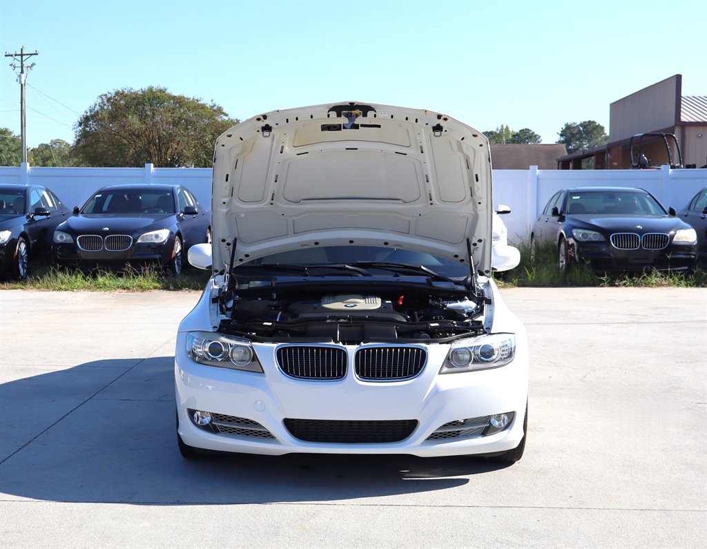 Used 2011 BMW 335d Sedan RWD image 30