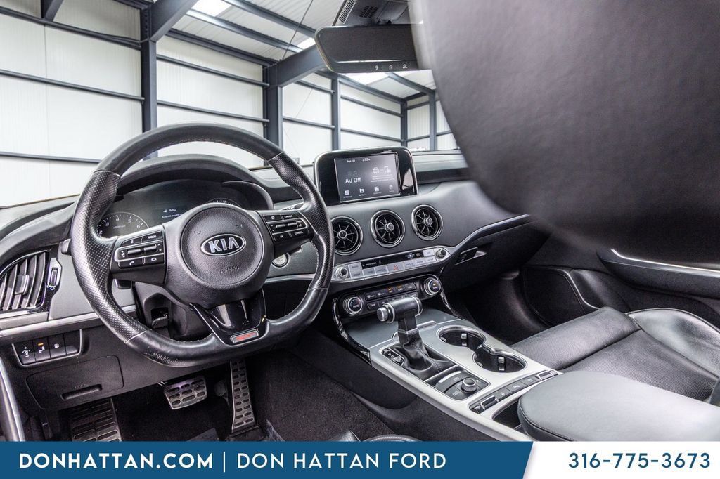 Used 2020 Kia Stinger GT AWD/4WD image 17