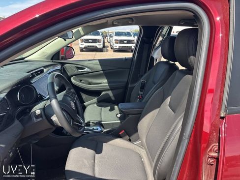 Used 2023 Buick Encore GX Preferred w/ Cold Weather Comfort Package FWD image 5