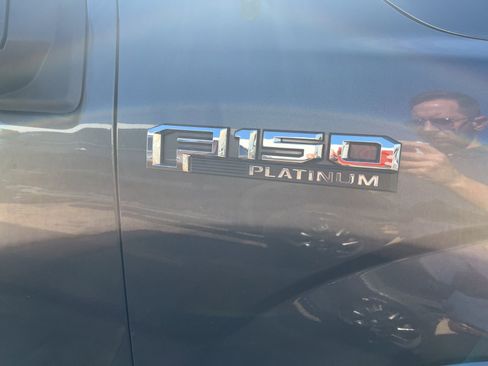 Used 2020 Ford F150 Platinum w/ Equipment Group 701A Luxury AWD/4WD image 7