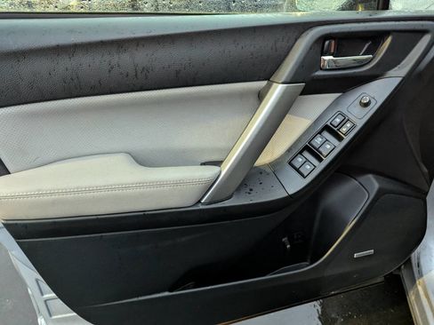 Used 2015 Subaru Forester 2.5i Limited image 7