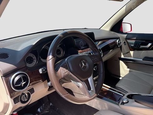Used 2014 Mercedes-Benz GLK 250 BlueTEC 4MATIC image 9