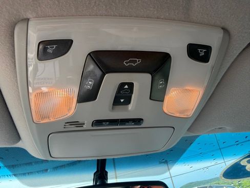 Used 2013 Toyota Sienna XLE FWD image 30