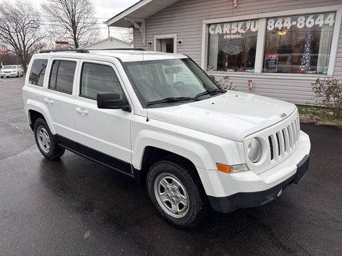 Used 2016 Jeep Patriot Sport w/ Power Value Group AWD/4WD image 1