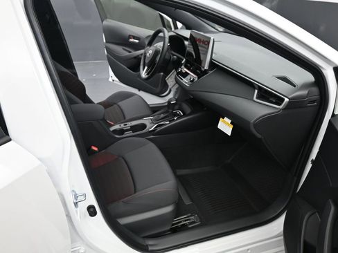 New 2026 Toyota Corolla SE FWD image 18