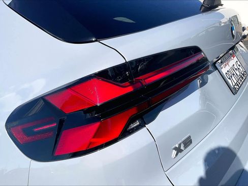 Used 2025 BMW X5 M60i image 32