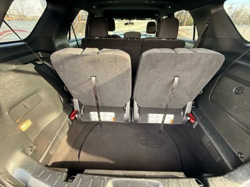 Used 2019 Ford Explorer XLT image 21