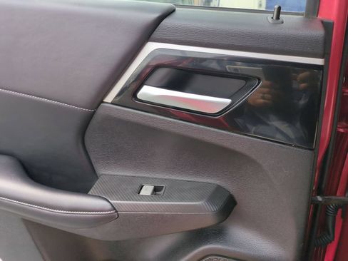 Used 2025 Mitsubishi Outlander SE AWD/4WD image 27