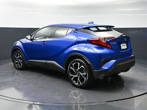 Used 2021 Toyota C-HR XLE image 8
