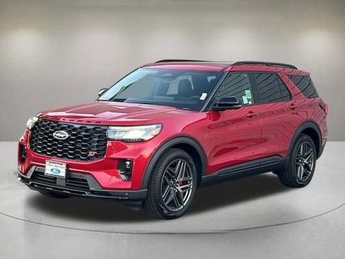 New 2026 Ford Explorer ST-Line w/ ST-Line Street Pack image 2