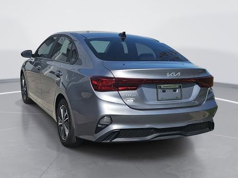 Used 2024 Kia Forte LXS FWD image 5